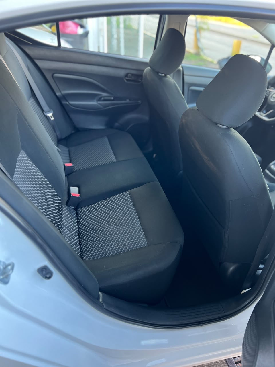 Nissan Versa Sense 2024 — imagen 9