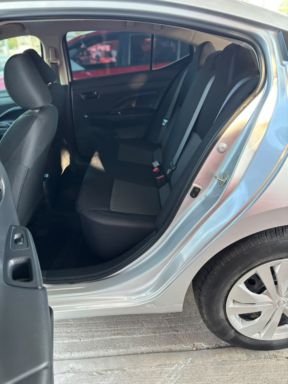 Nissan Versa Sense 2024 — imagen 11