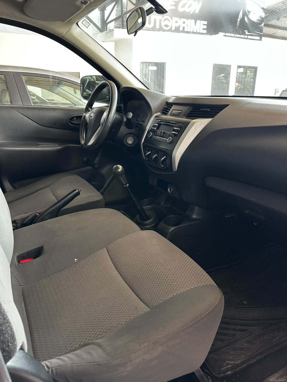 Nissan Pick Up NP300 2020 — imagen 8