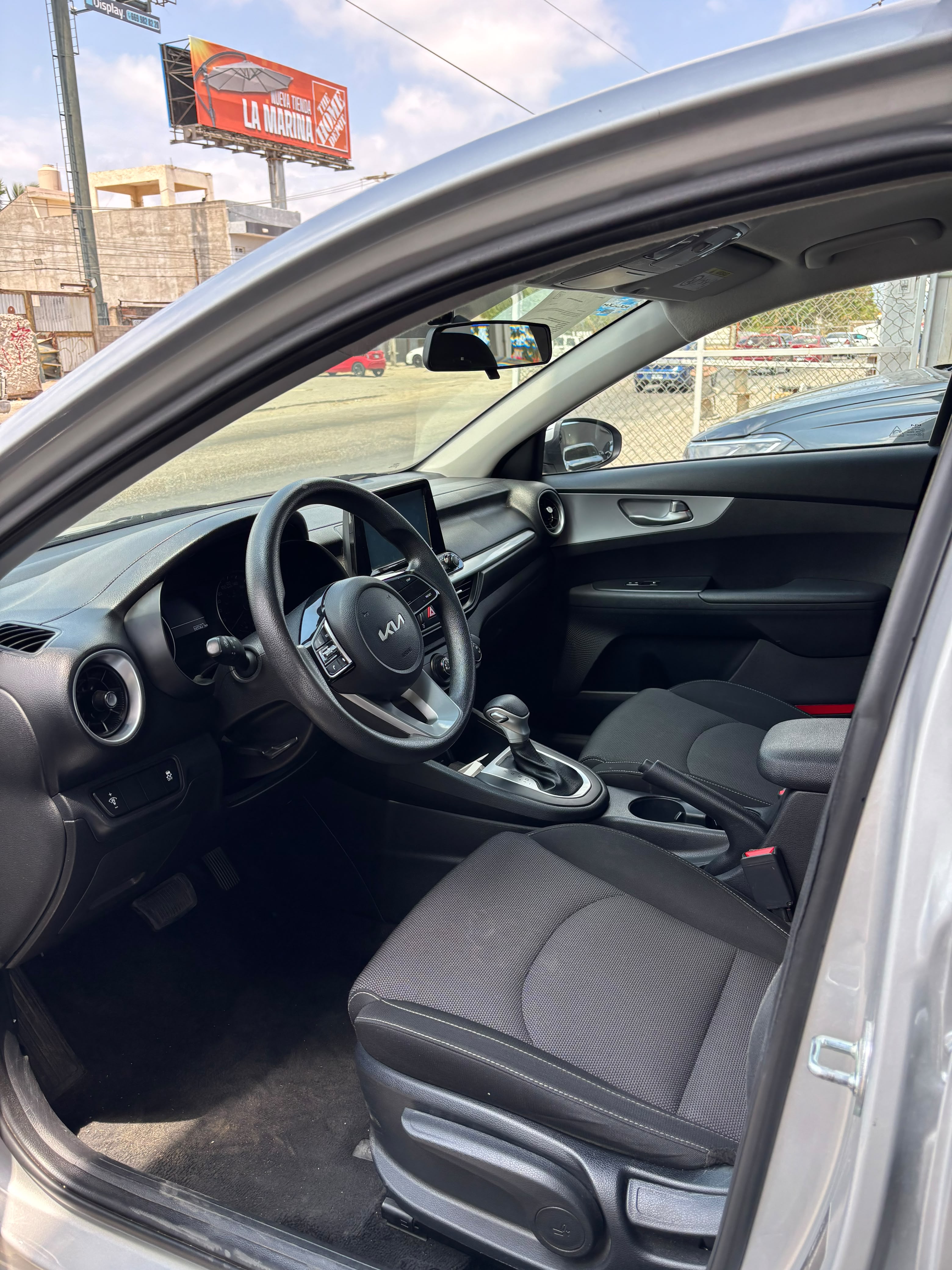 Kia FORTE L 2023 — imagen 8