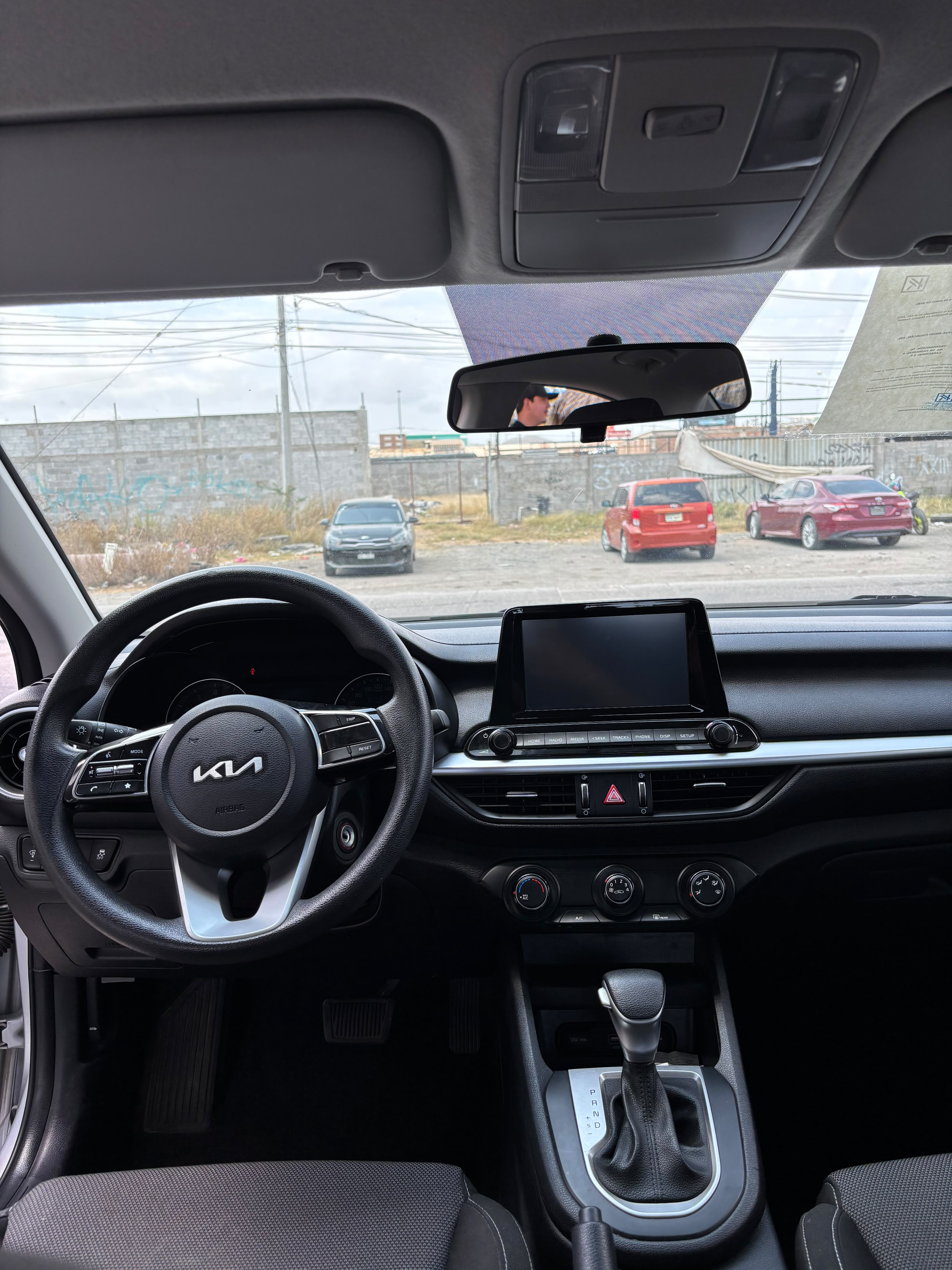 Kia FORTE L 2023 — imagen 9