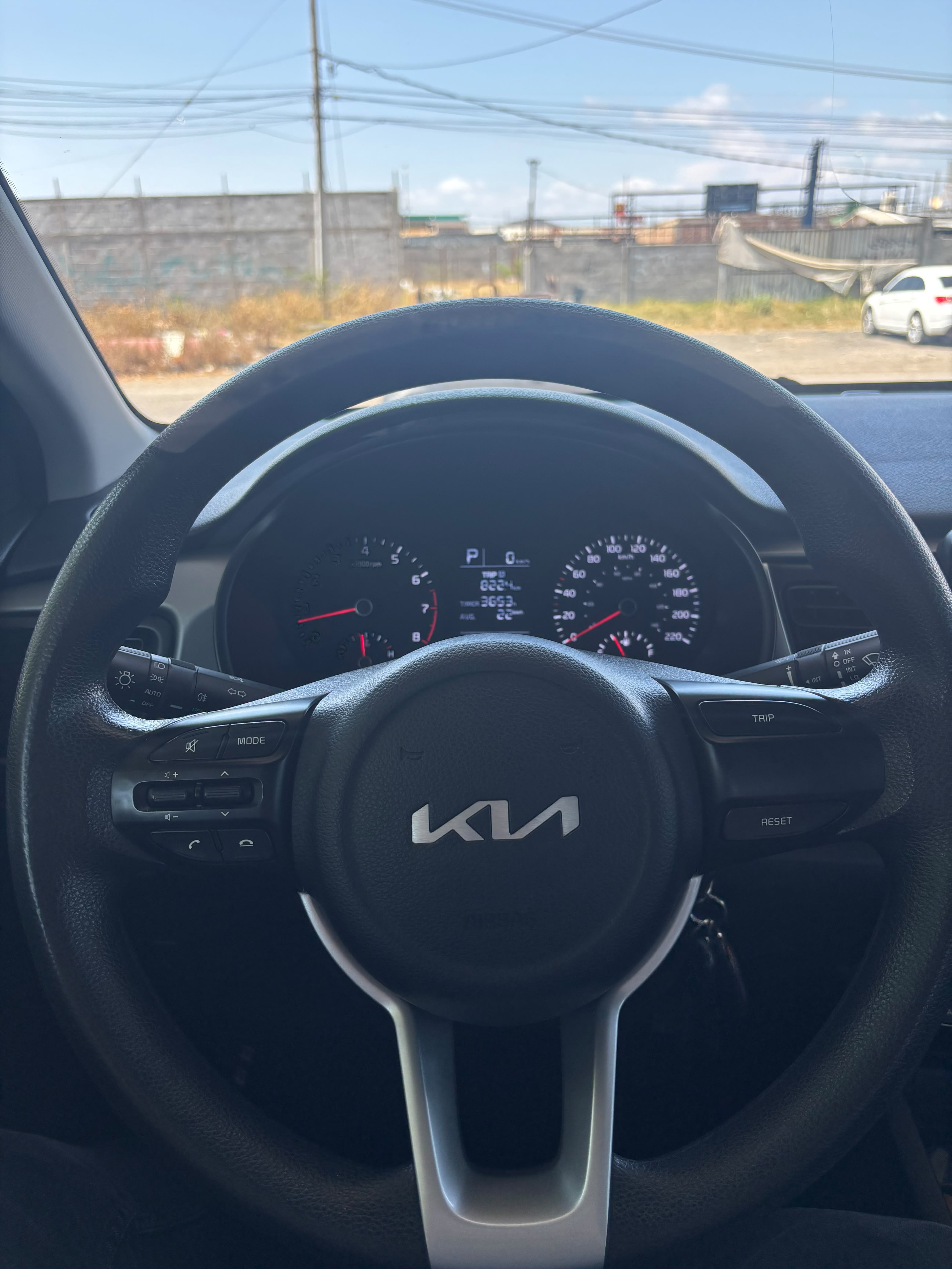 Kia RIO L 2022 — imagen 11