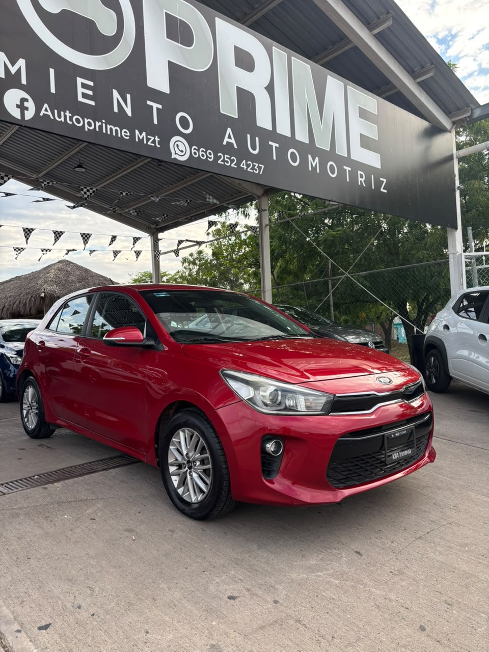 Kia RIO EX HB 2018 — imagen 4