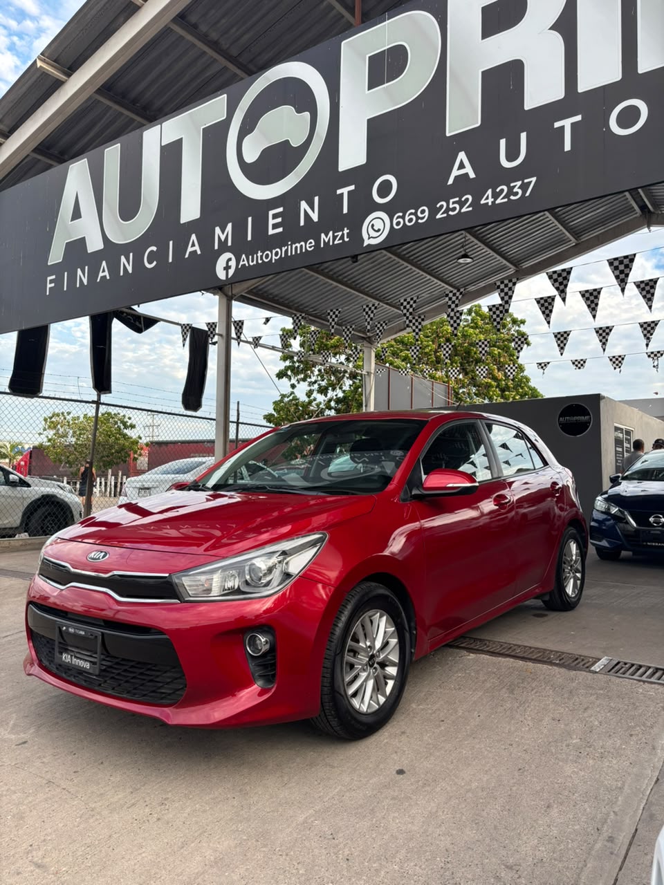 Kia RIO EX HB 2018 — imagen 9
