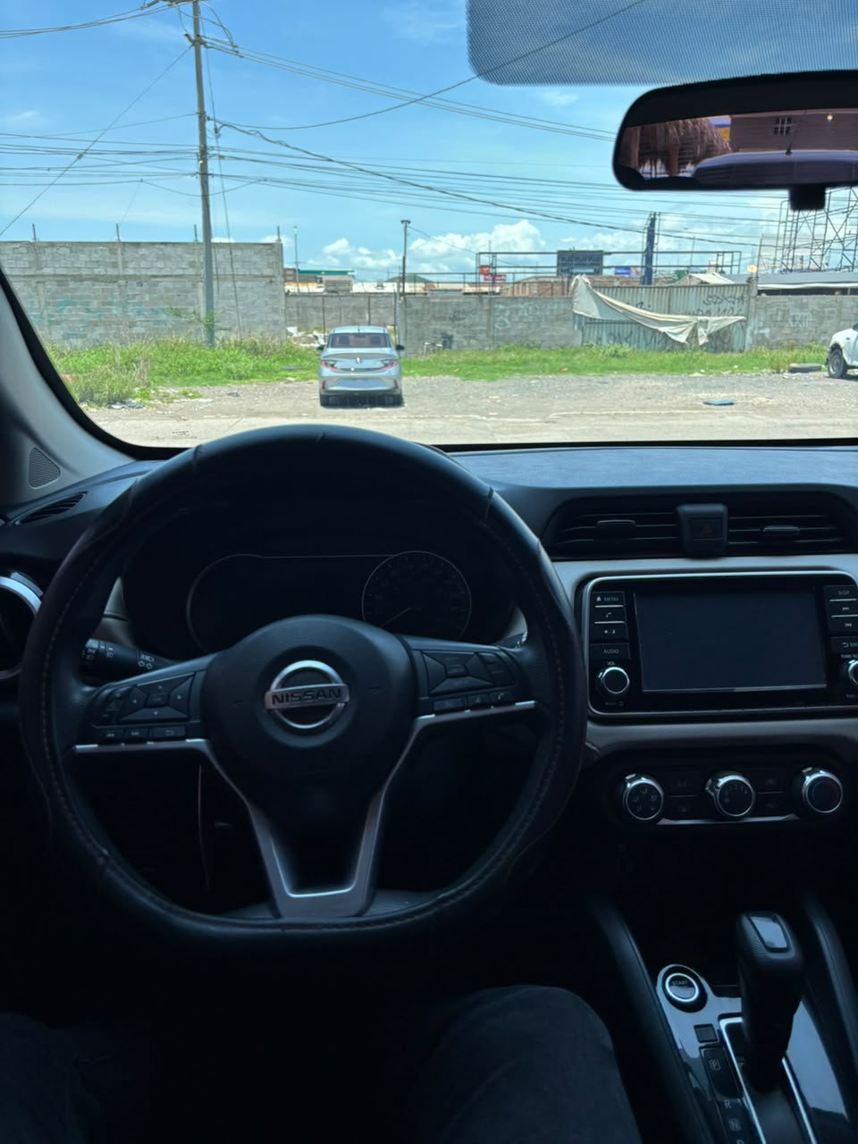 Nissan VERSA ADVANCE 2022 — imagen 9