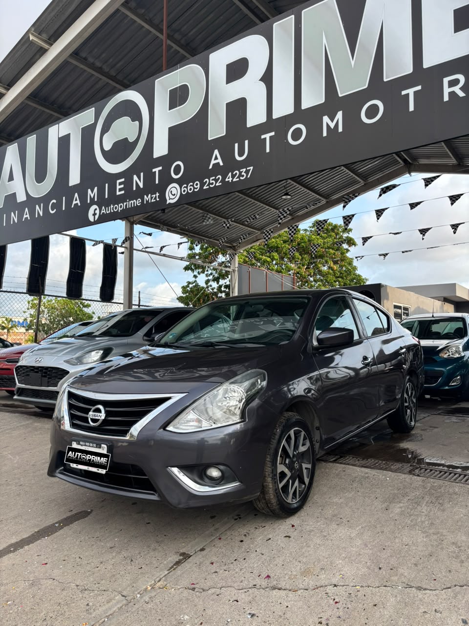 Nissan VERSA ADVANCE