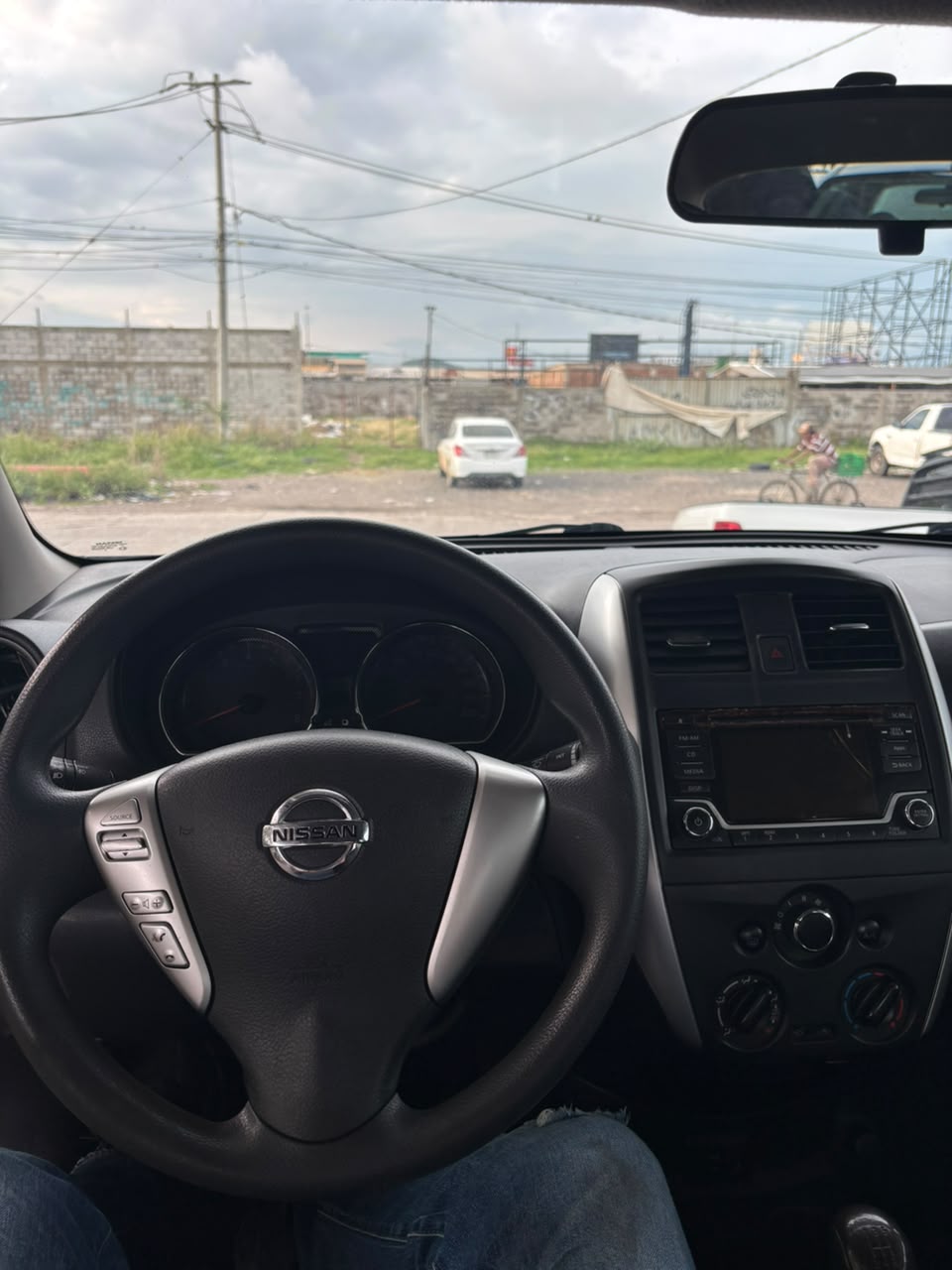 Nissan VERSA ADVANCE 2019 — imagen 9