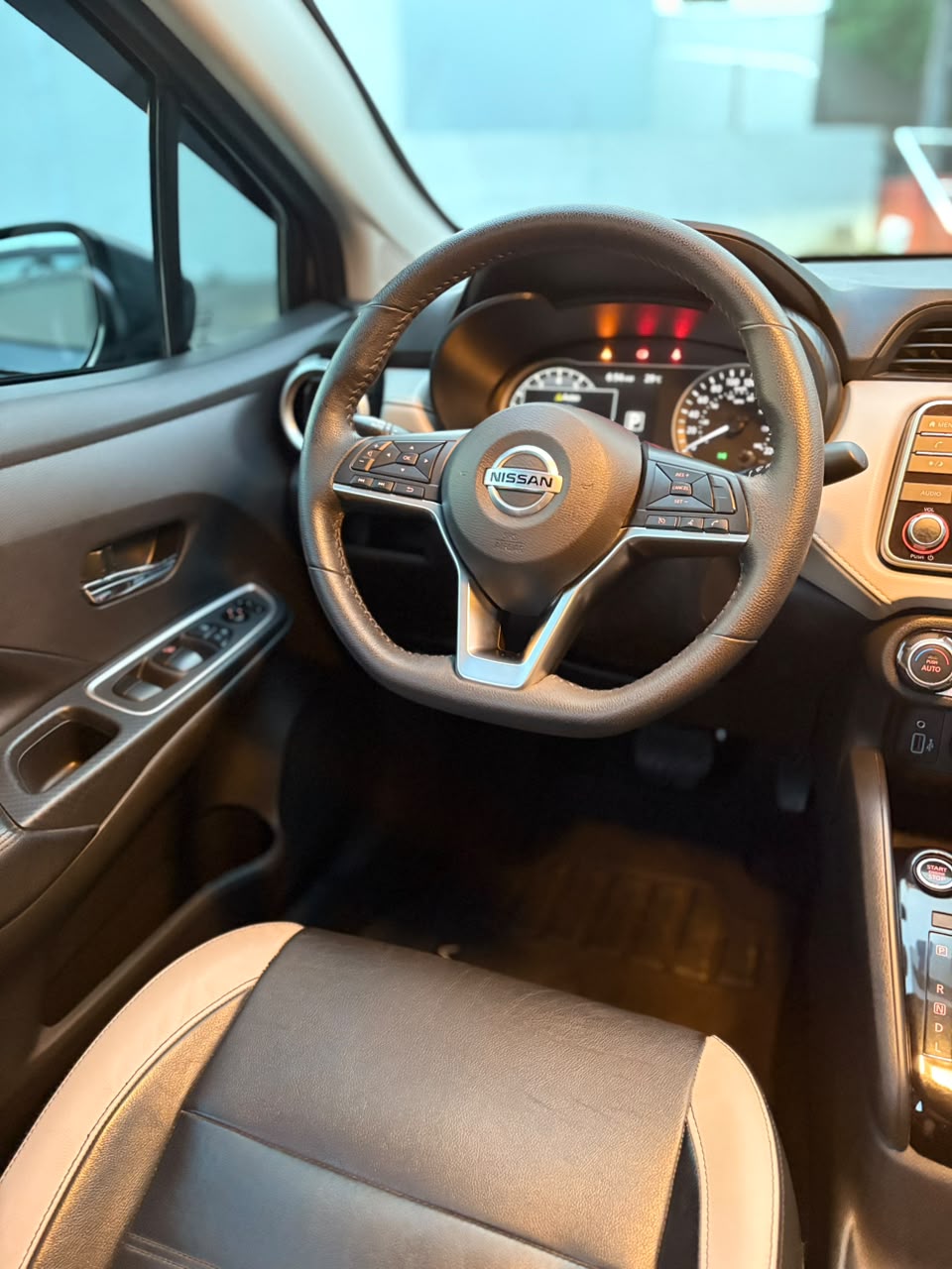 Nissan VERSA EXCLUSIVE 2022 — imagen 13