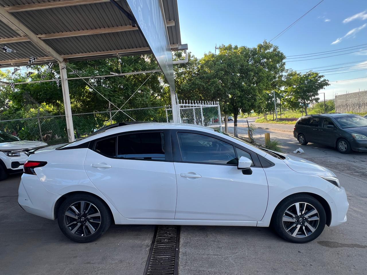 Nissan VERSA ADVANCE 2022 — imagen 3
