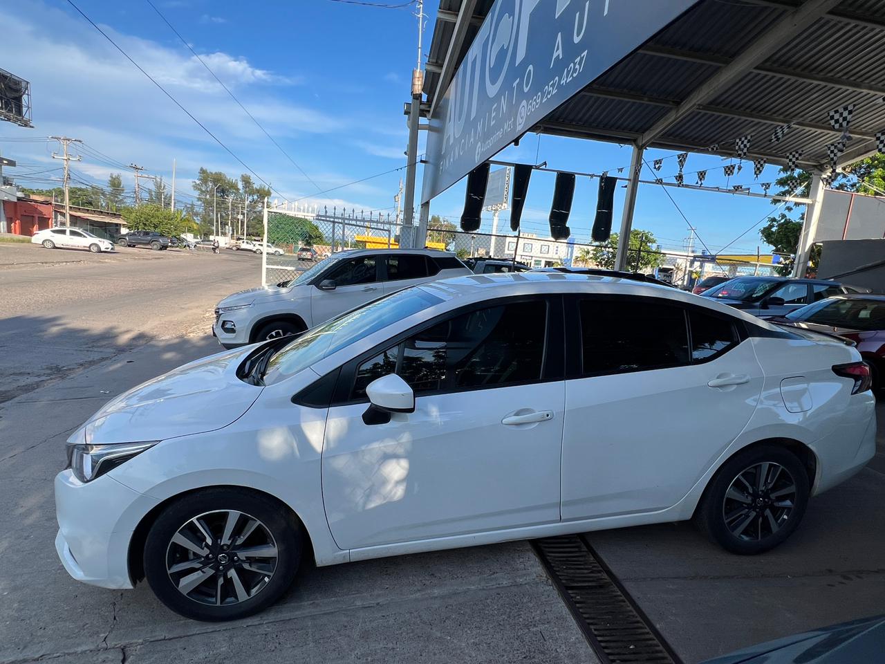 Nissan VERSA ADVANCE 2022 — imagen 9