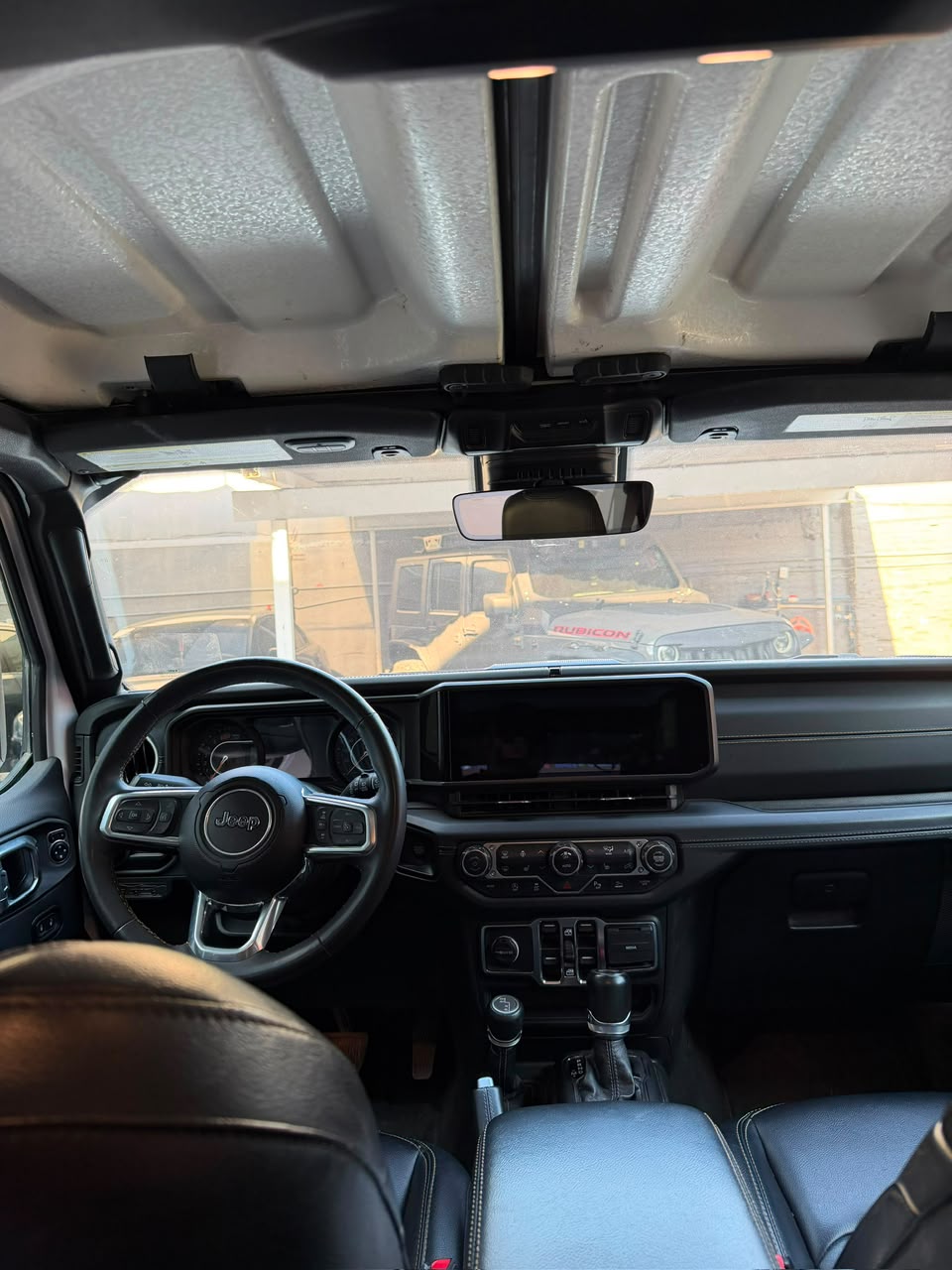 Jeep SAHARA 2024 — imagen 7