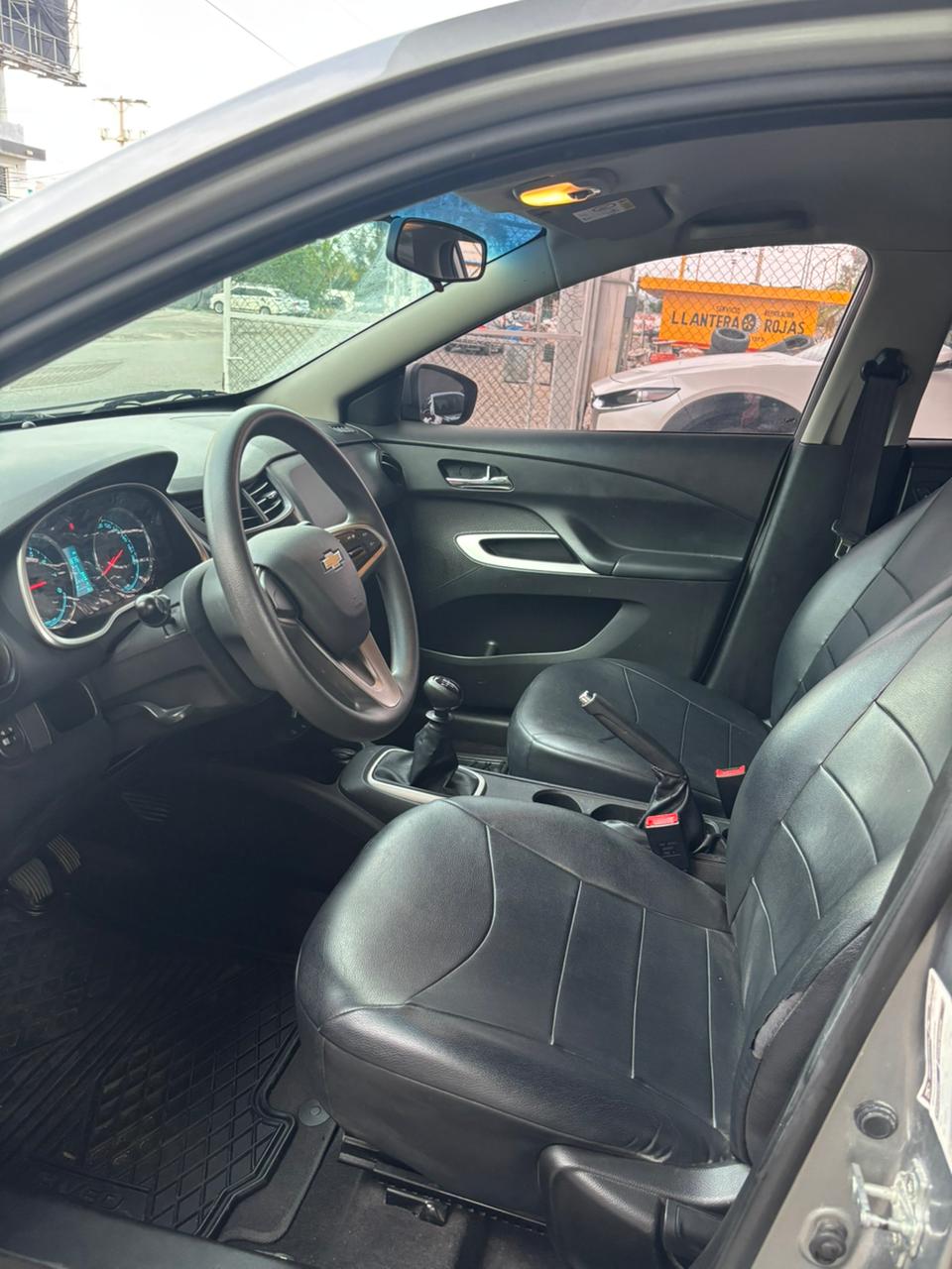 Chevrolet AVEO LT 2023 — imagen 9