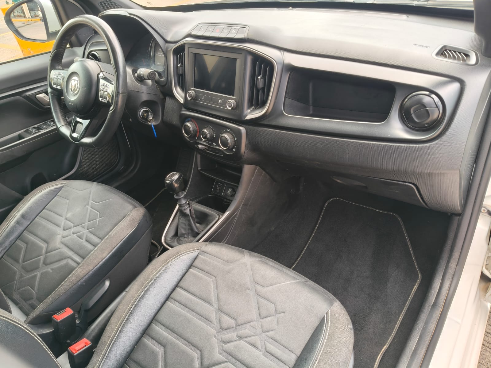 RAM 700 Laramie 2021 — imagen 4