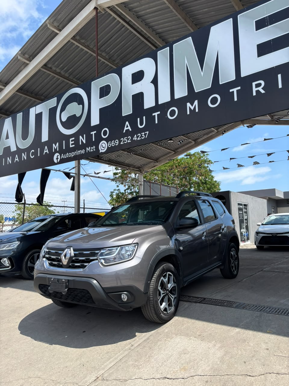 Renault  Duster Iconic  2024 — imagen 8